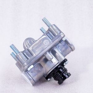 WG9000360524 for SINOTRUK HOWO a7 Spare Parts Relay Valve
