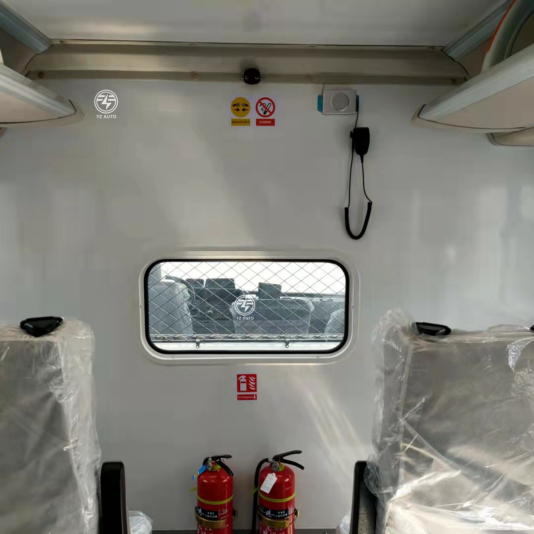 4 Tires Dongfeng 30seat 4X4/6x6 Off-Road Long-Distance Tourist Bus for City Commuting