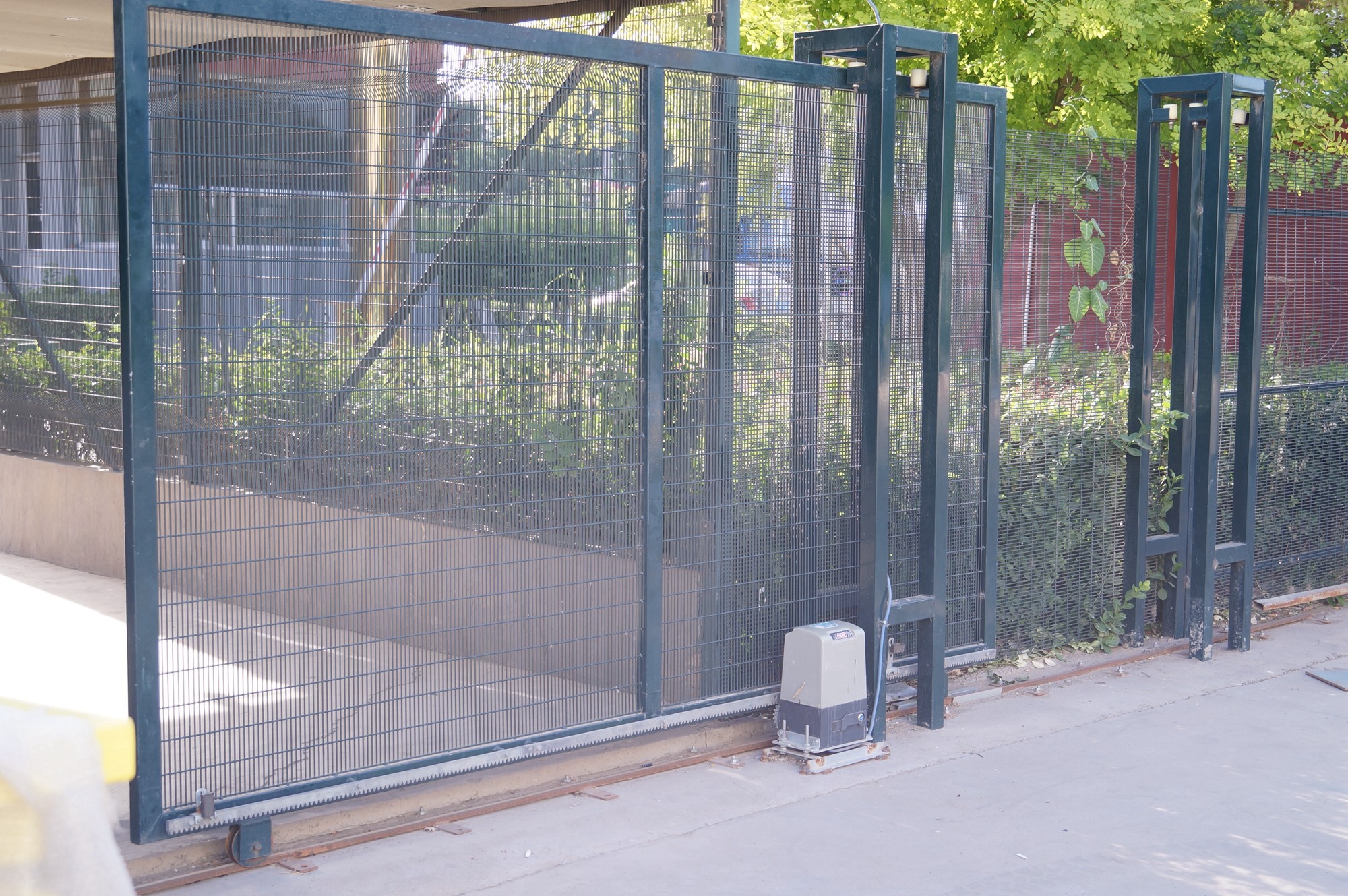 Stainless Steel Wrought Iron Metal Fence Gate For House