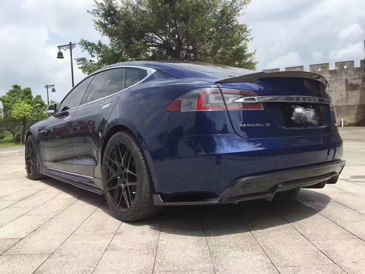 Selling Model S Carbon Fiber Body Kit for Model S Wide Bodyki Carbon Fiber Front Shovel Rear Diffuser Spoiler