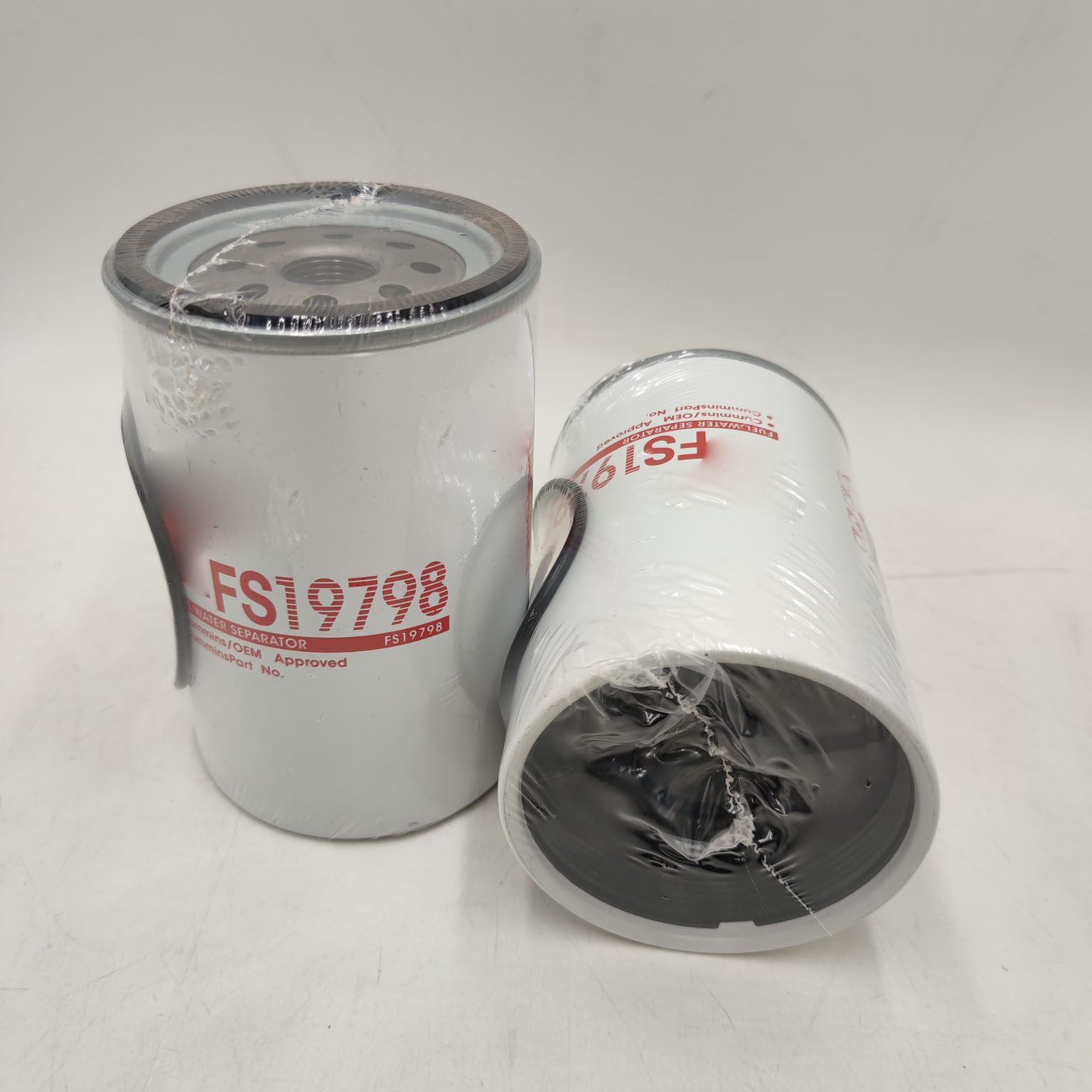 Supply Fuel Filter Oil Water Separator FS19798 for Fuel Injection System 1997-2003 Year