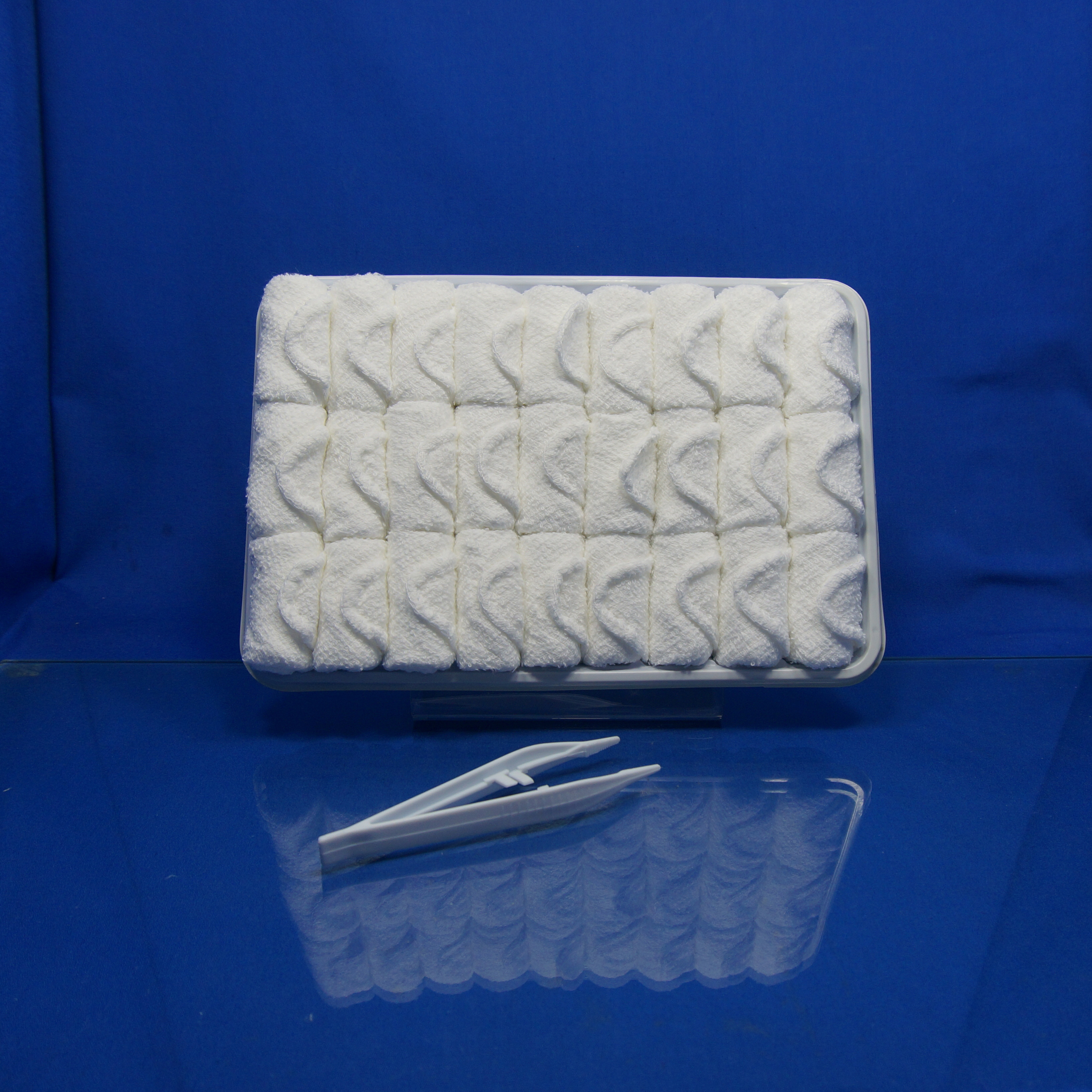 Perfumed Rolled Cotton Cold Refreshing Airline Towel with Tong in Tray