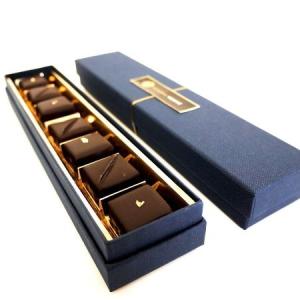 China Biodegradable C1S Board Flocking Chocolate Packaging Box factory