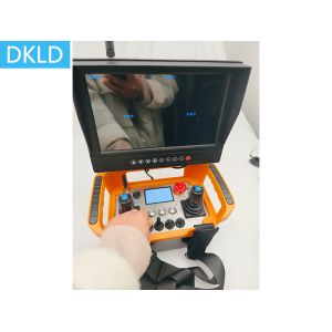 China Wireless Remote Control For 300 Meter Wireless Video Integrated Loader In Open Environment on sale China Wireless Remote Control For 300 Meter Wireless Video Integrated Loader In Open Environment on sale