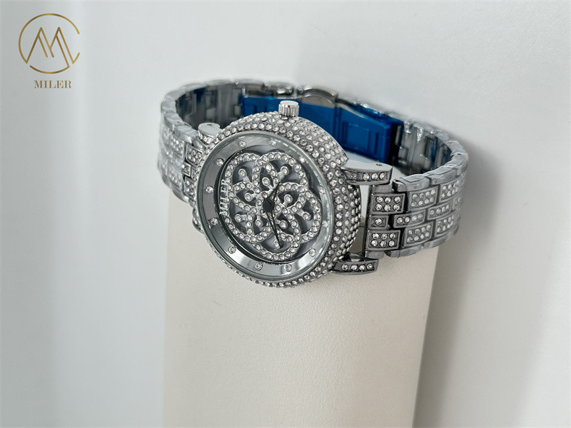 Stainless Steel Strap Quartz Wrist Watch Mineral Dial Window Material Type for Performance and Hot Competition