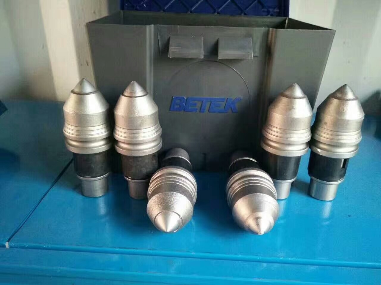 Rotary Drilling Rig 55hrc Tungsten Carbide Bullet Teeth Auger Buckets