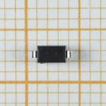 Electronic Components MBR0520LT1G IC Integrated Circuits Schottky Diodes