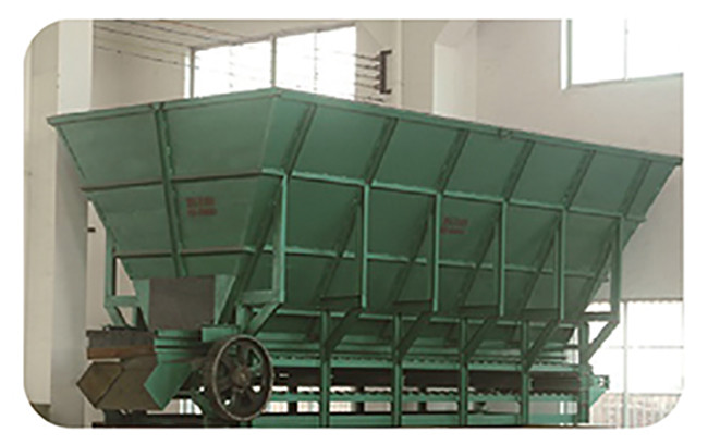 7.5kw Clay Brick Making Machine GL6/1500 Boxfeeder Loading