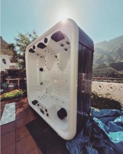 China Large Adult Outdoor SPA Bathtub Massage Freestanding Whirlpool Bathtub With Balboa System factory