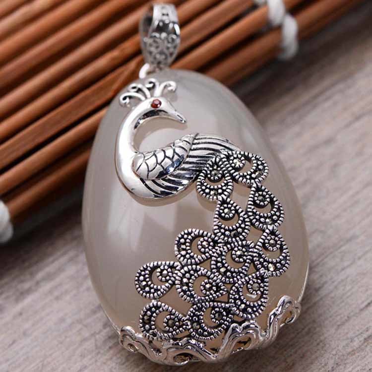Sterling Silver Peafowl Style White Chalcedony Pendant Neclace (041001)