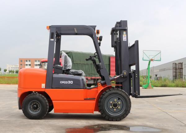 Industrial 3 Tonne Forklift Truck for 3 Meters Max Lifting Height 160MM Free