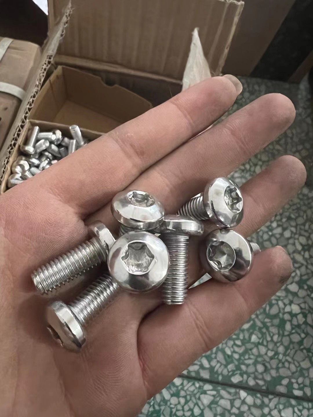 Stainless Steel ST 8.8 Inner Hex Screw M12 Combination Head Screw With Flat Washer