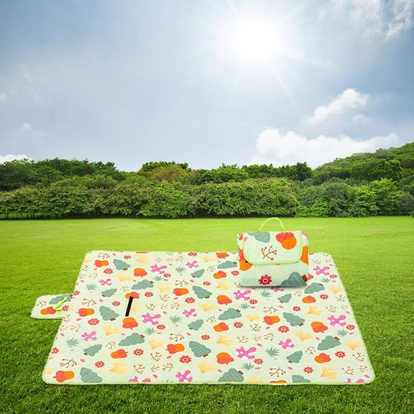 China 2x2m Large Thick Camping Picnic Blanket Folding Mat Picnic For Outdoor Camping factory