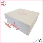 Varied Shape Fancy Packaging Boxes With Ribbon Decoration