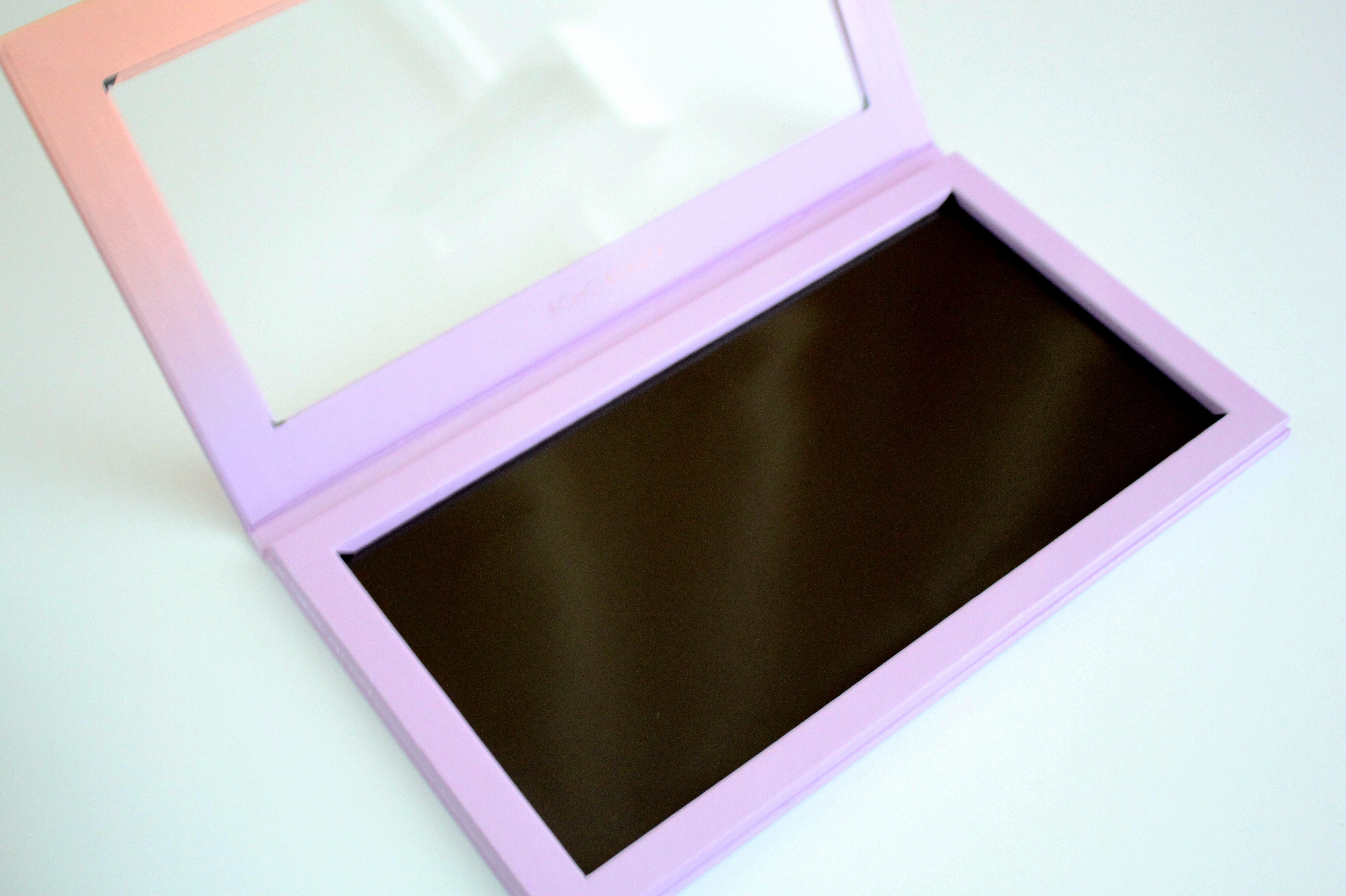 Large Makeup Empty Magnetic Palette Refillable With Acrylic Window