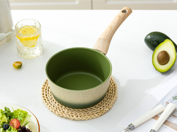 Durable Non Stick Aluminum Saucepan With Stainless Steel Lid And Stay Cool