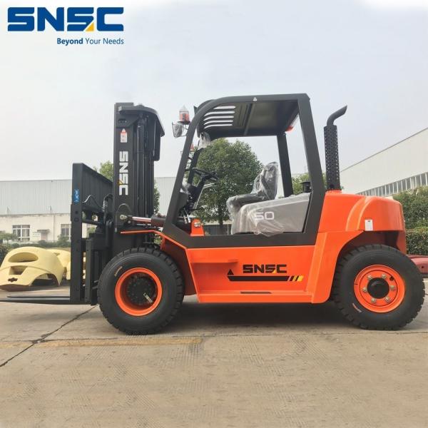 Water Proof Overhead Guard Diesel Engine 5 Ton Forklift Truck for Industrial