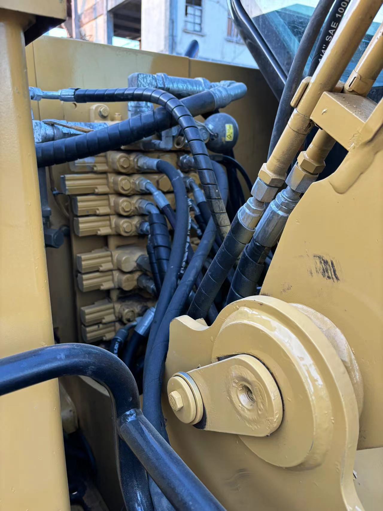 CAT 307.5E 7tons Used Excavator 2023 Crawler Excavator Lowest Peer