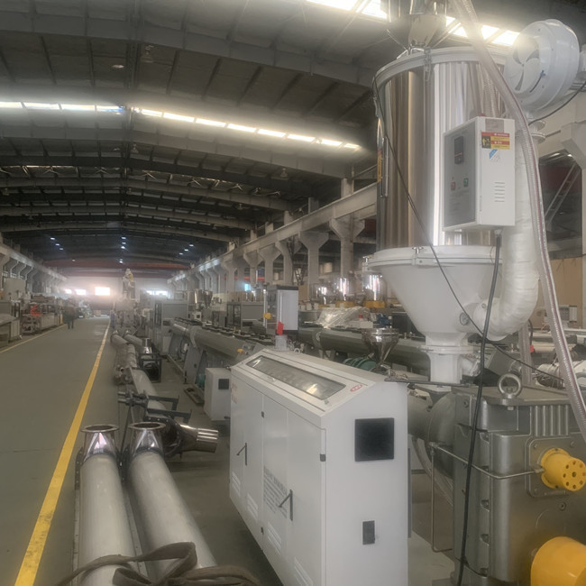 180kg/H Hdpe Pipe Extruder Production Line Extrusion Machine Vacuum Forming