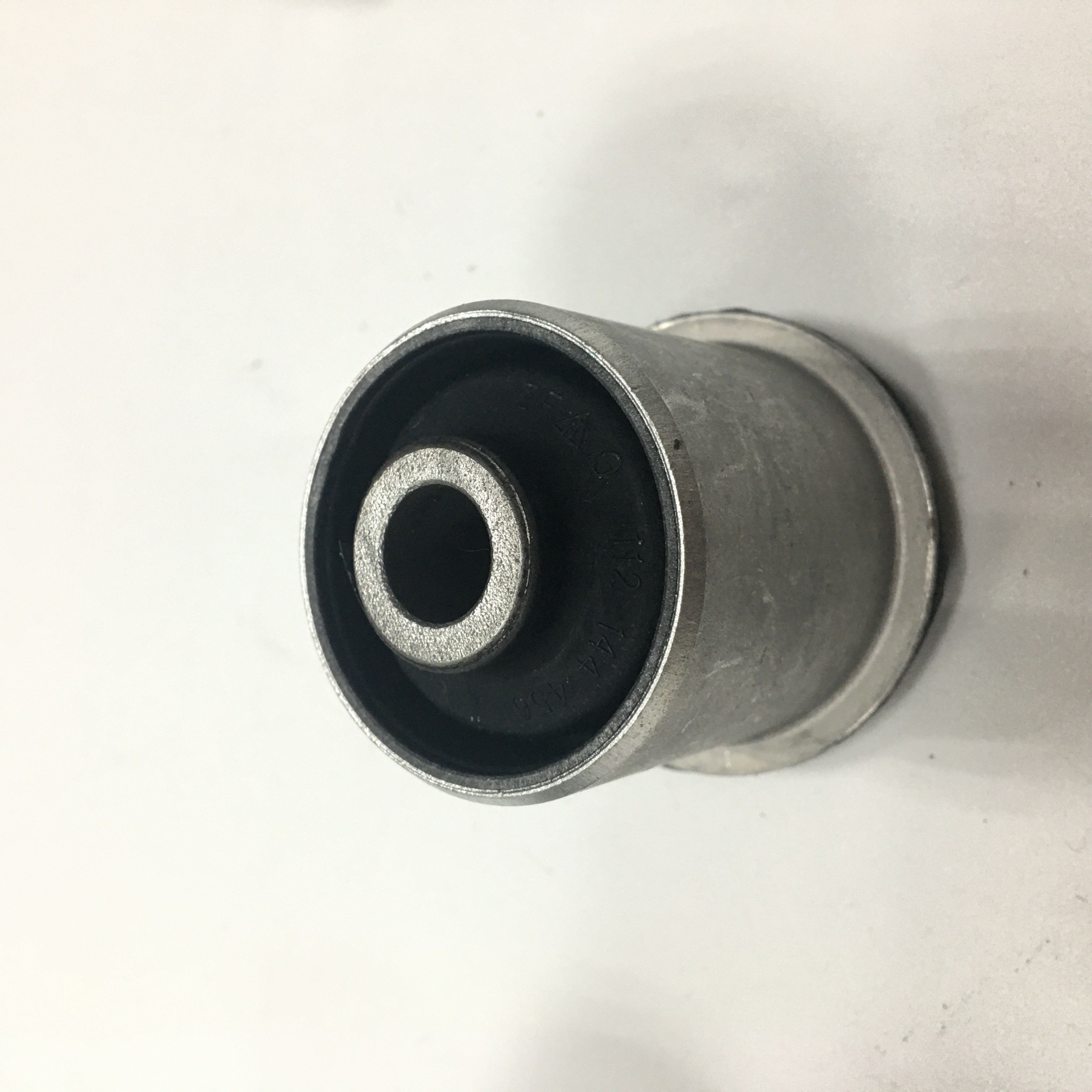 Bentley Front Suspension Arm Rubber Bush 3Y0407200 3Y0407200A PD20800PA