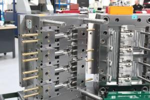 China HASCO Standard 4 Cavity Inserted Plastic Injection Mold factory