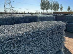 China Woven Economic Galfan Stone Cages 2.2mm Wire Diameter factory