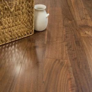 China Multilayer Engineered Wood Flooring for Bedroom Waterproof Oak Engineered Flooring factory