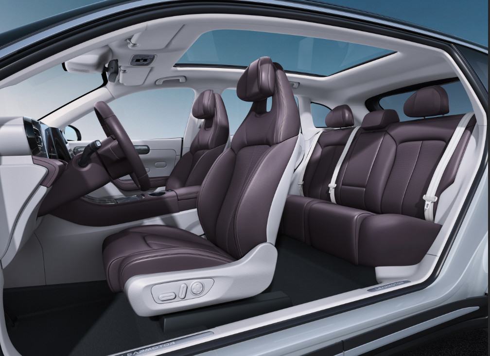 Leapao C11 Electric EV Car 5 Seats Ev Sedan Auto Transmission 4x2