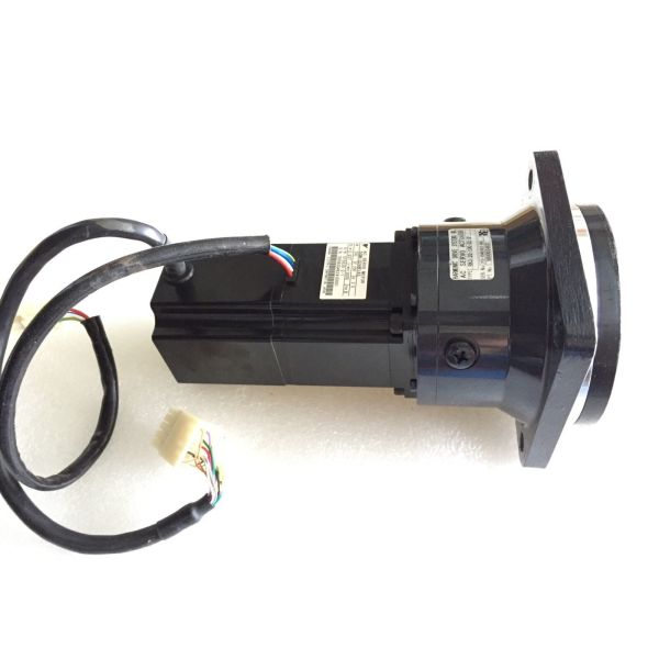 China New and Original Yaskawa AC SERVO MOTOR 200V 3000/min SGM-02AW14S Made in Japan factory