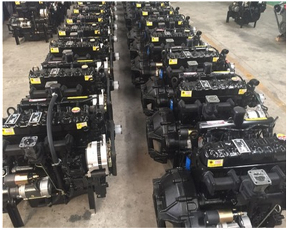 Machinery Spare Parts Kobelco Hyundai Doosan Mitsubishi S4K S6K Excavator Engine Service