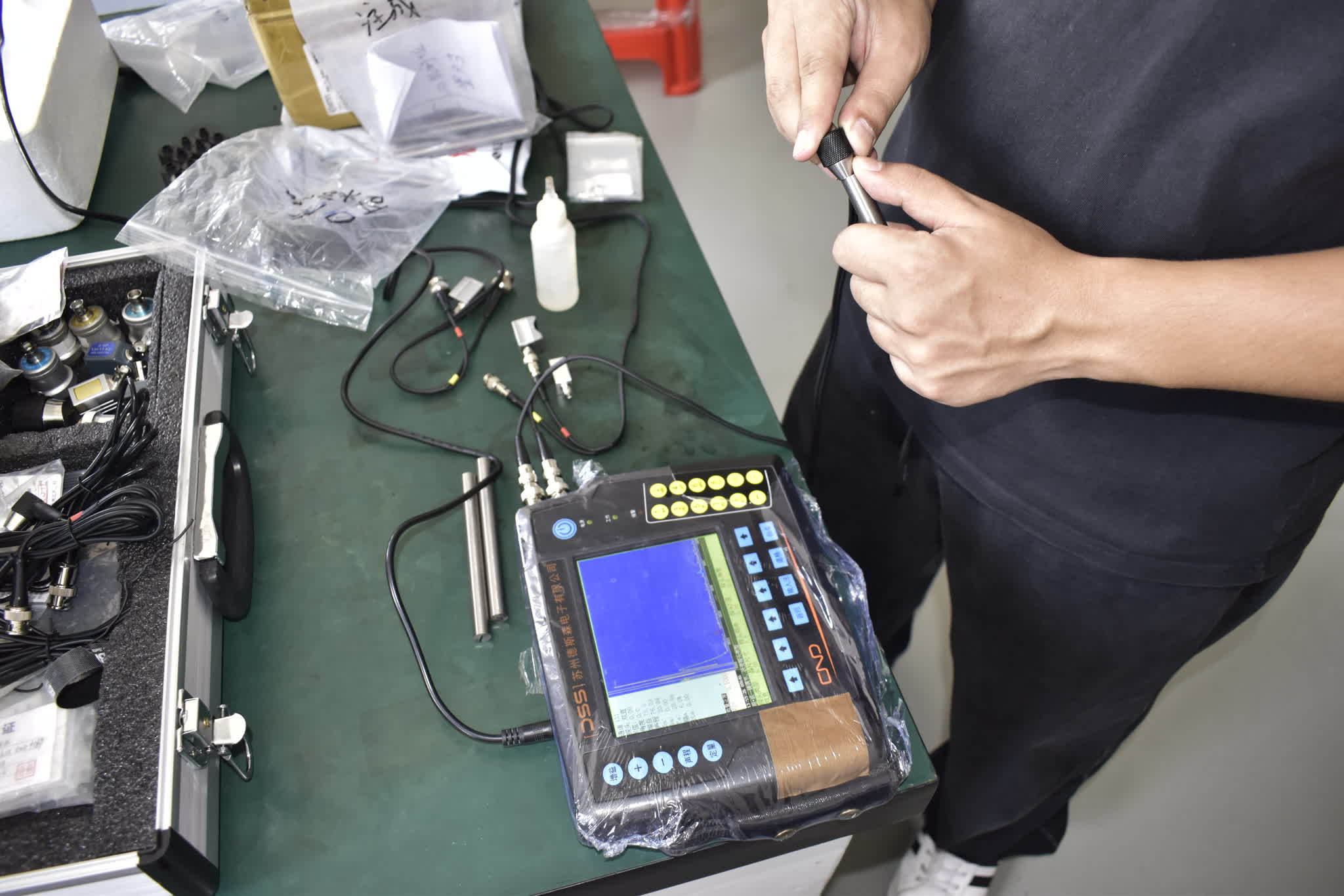 Pulse Echo Ultrasonic Flaw Detector Metal Ultrasonic Detector HY-580