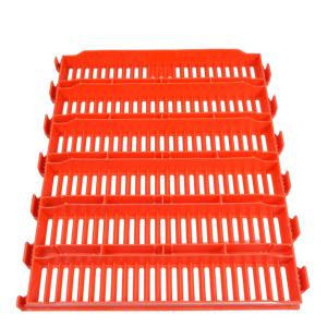 China Red Pure PP Plastic Slatted Floor For Sheep Nursery Pigs factory