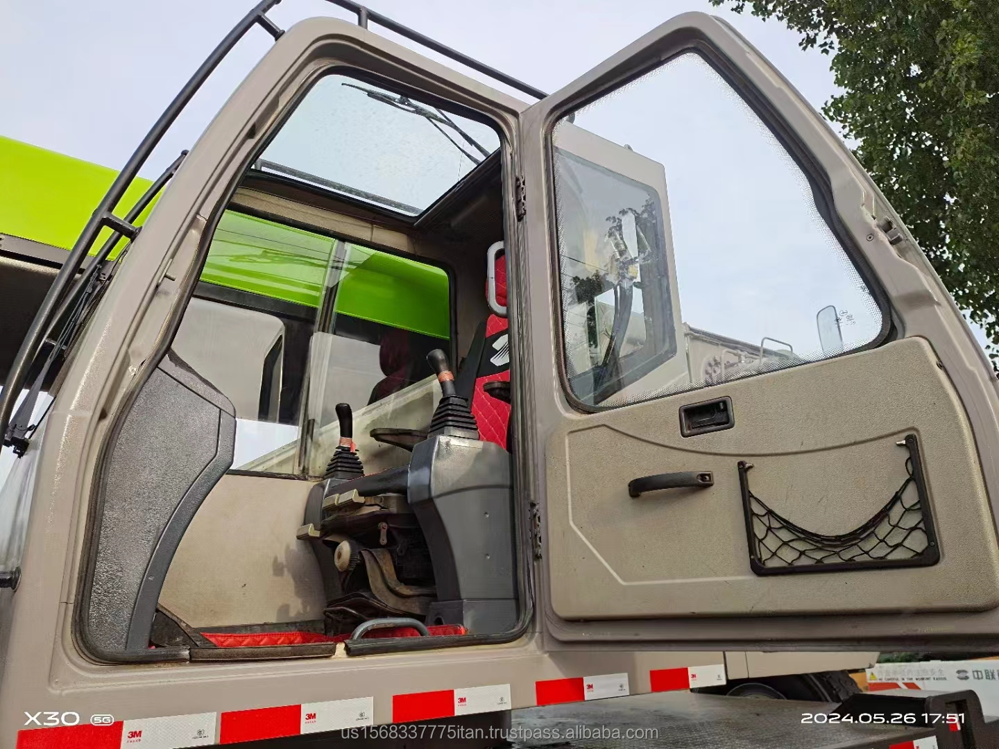 Excellent Performance Used Zoomlion 30 Ton Crane and Ready for 0-2000 Working Hours