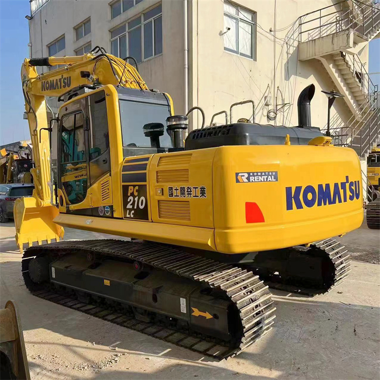 Second Hand 2022 Komatsu PC210 Excavator with Original Hydraulic Pump in Japan Market
