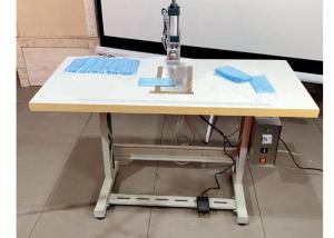 China Non Woven Face Mask Making Machine , Disposable Mask Machine AC220V 50HZ factory
