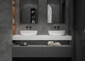 China MDF 1800mm White Contemporary Bathroom Cabinets Vanity With Mirror factory