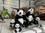 Lifelike Realistic Animatronic Animals Panda Family For Theme Park