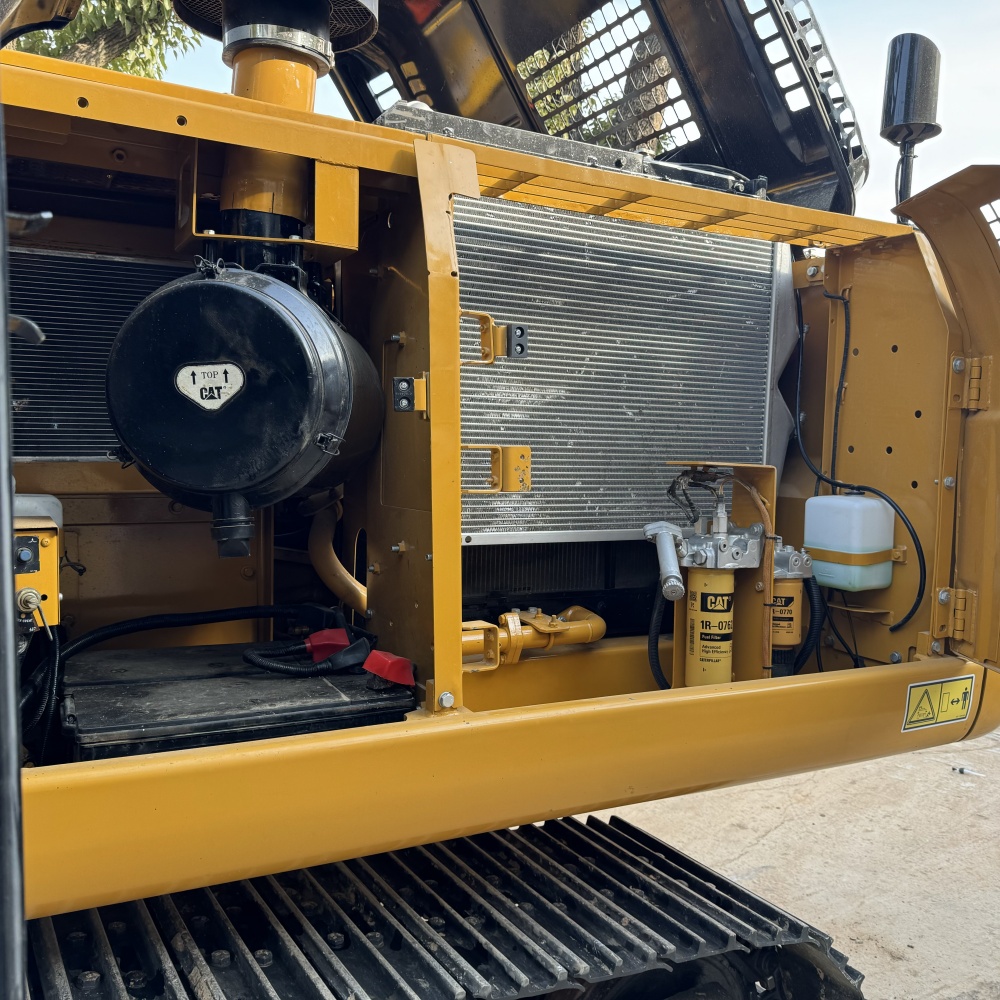 CAT330 Second Hand Excavator with Original Soft Steel Design and Powerful Engine