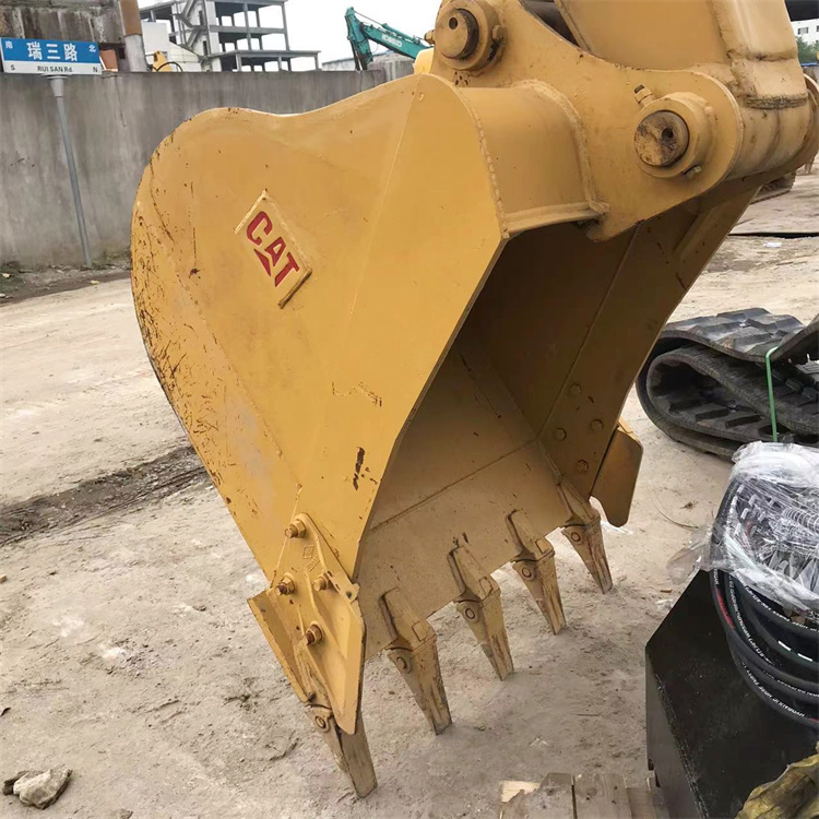 20 Ton Caterpillar 320CL Excavator in Japan Good Condition Original Hydraulic Cylinder