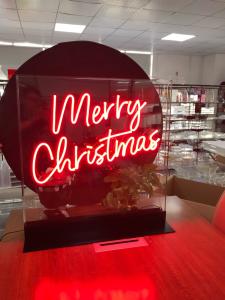 China Anti Shake Custom LED Neon Signs SMD2835 IP67 High Strength Long Working Life factory