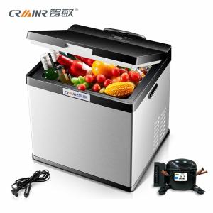China Durable 12V 24V DC Mini Car Refrigerator With Electronic Temperature Control factory