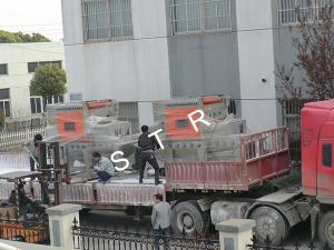 China High Flexibility Automatic Conveying Blasting Machine Cabinet Shape Design factory
