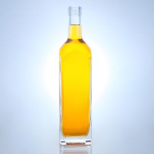 China Square Shape Super Flint Glass Bottle in Clear Color for Vodka Whisky Tequila Gin factory