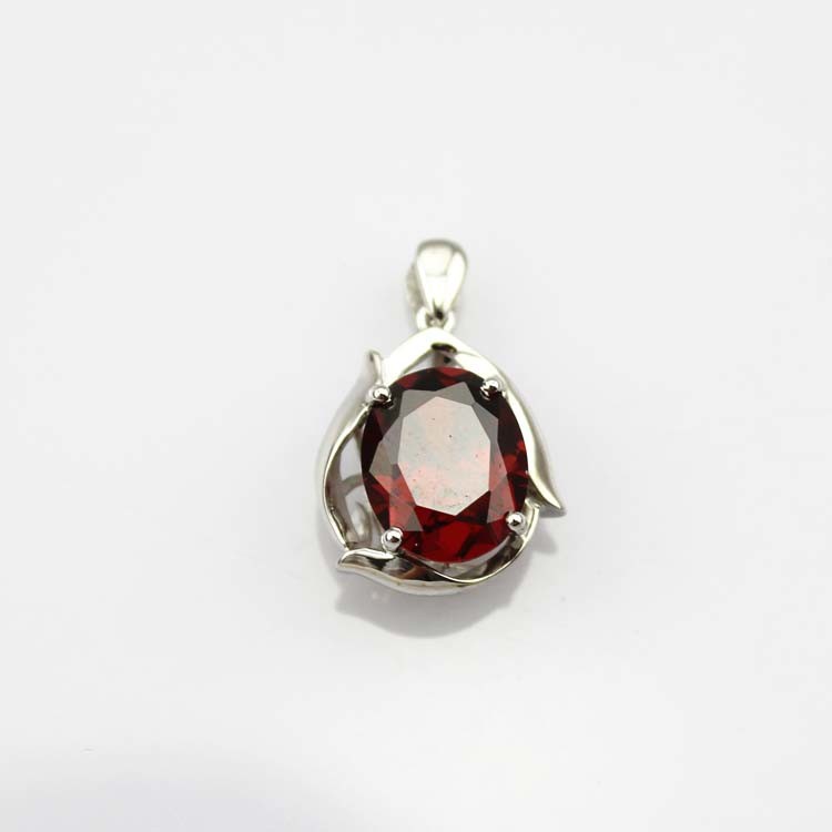 925 Silver Jewelry 9x11mm Oval Cubic Zircon Pendant Necklace (P08)