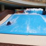 Customized Surf Simulator Machine Surf Style Flowrider Indoor Surfing Wave