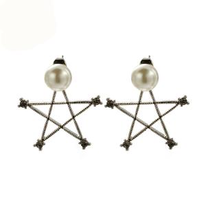 China Wholesale Korean Cheap Star Pearl Stud Earrings Body Piercing Jewelry factory