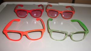 China Red blue plastic laser holiday 3d fireworks glasses for viewing displays factory