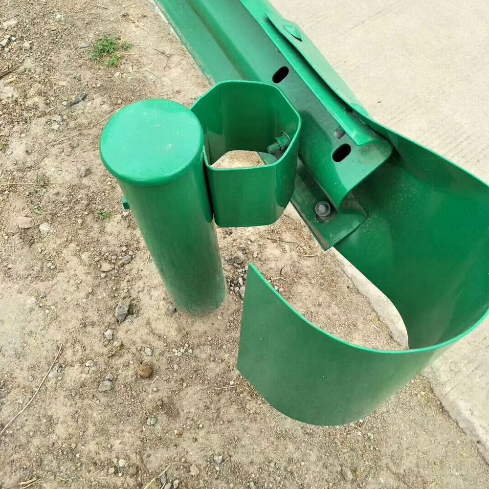 Straight Barrier Galvanized Steel Round Post for Traffic Security and Protection