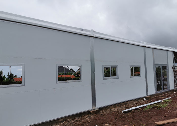 Solid Wall 40x60m Church Outdoor Tent With Sliding Glass