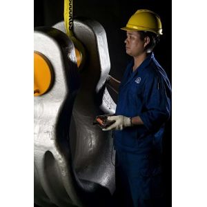 900 Tonne Wide Body Shackles